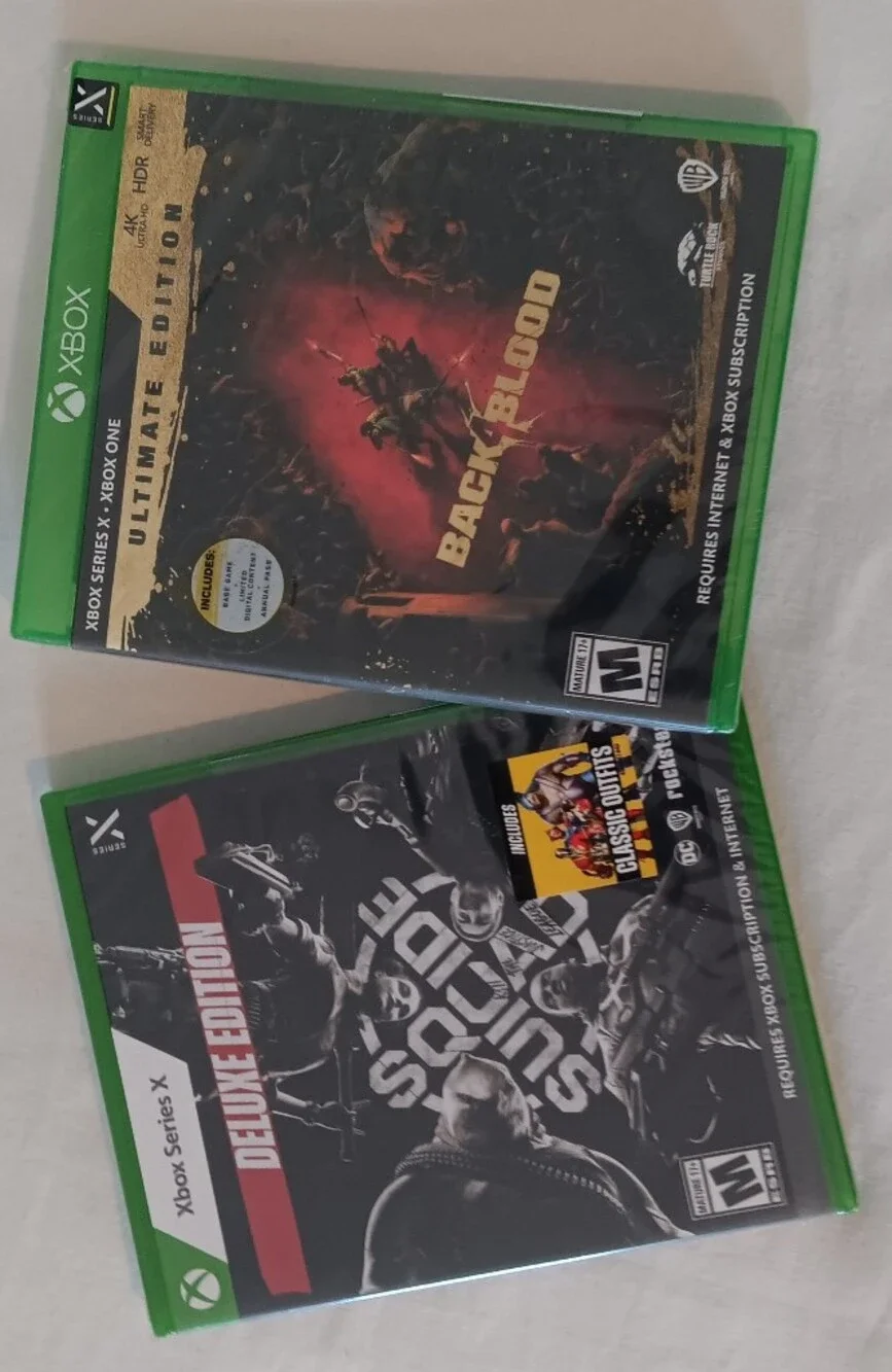 Suicide Squad Deluxe Edition/ Back 4 Blood Ultimate Edition Xbox Bundle